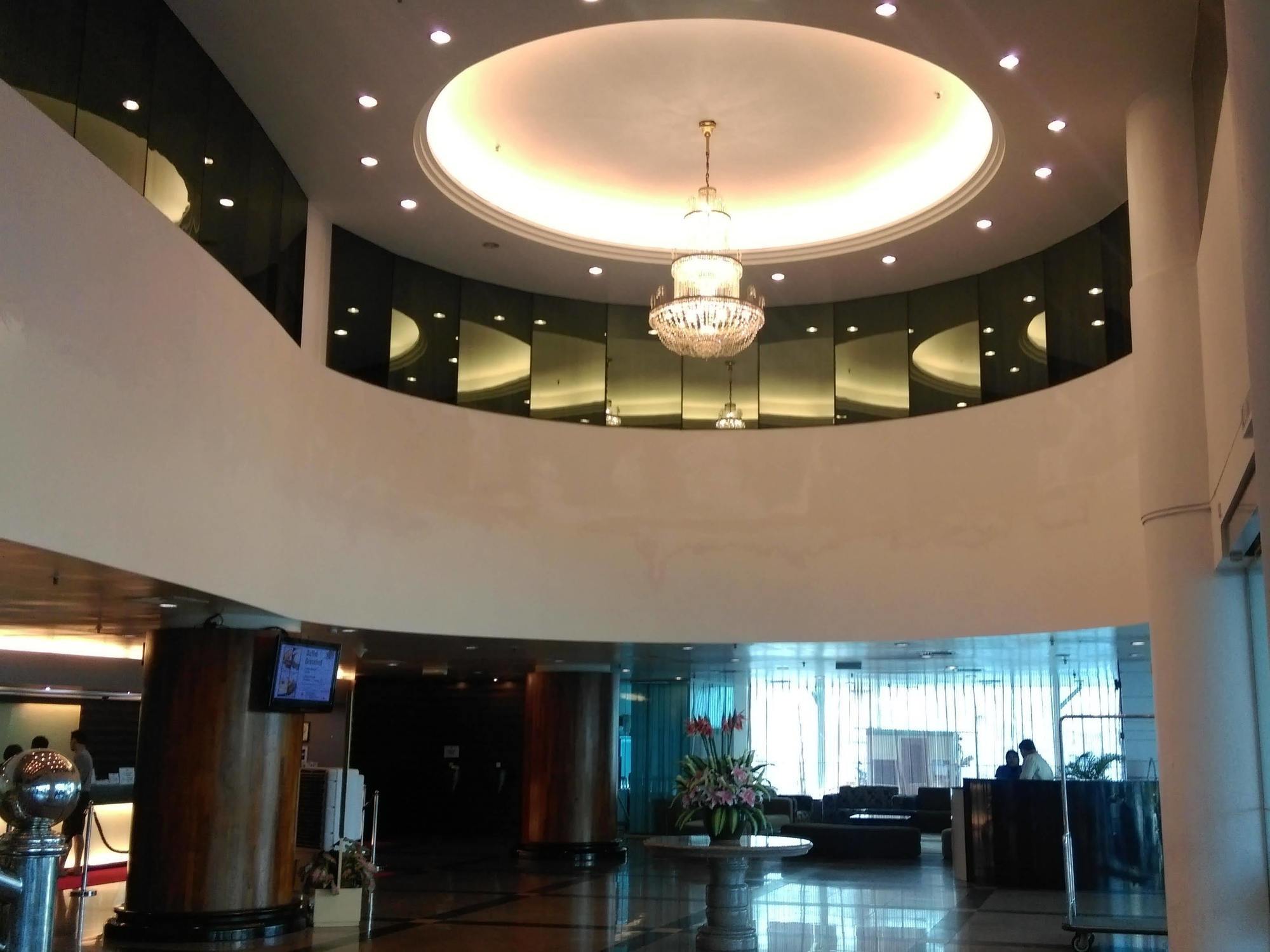 New York Hotel Johor Bahru Exteriör bild